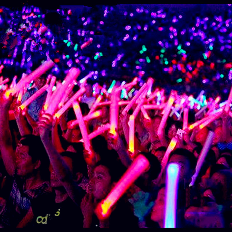 30 قطعة من عصي الفوم المضيئة ا - مراجعة Flashing Led Foam Sticks Party وسعره